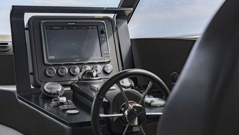 Main helm station