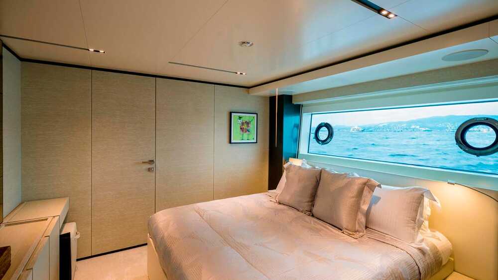 VIP cabin 