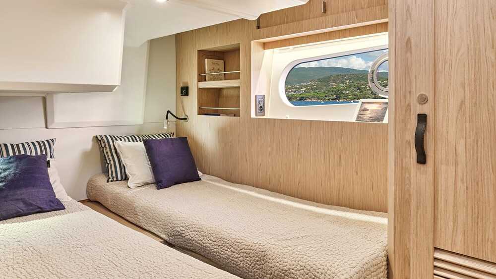 Guest cabin