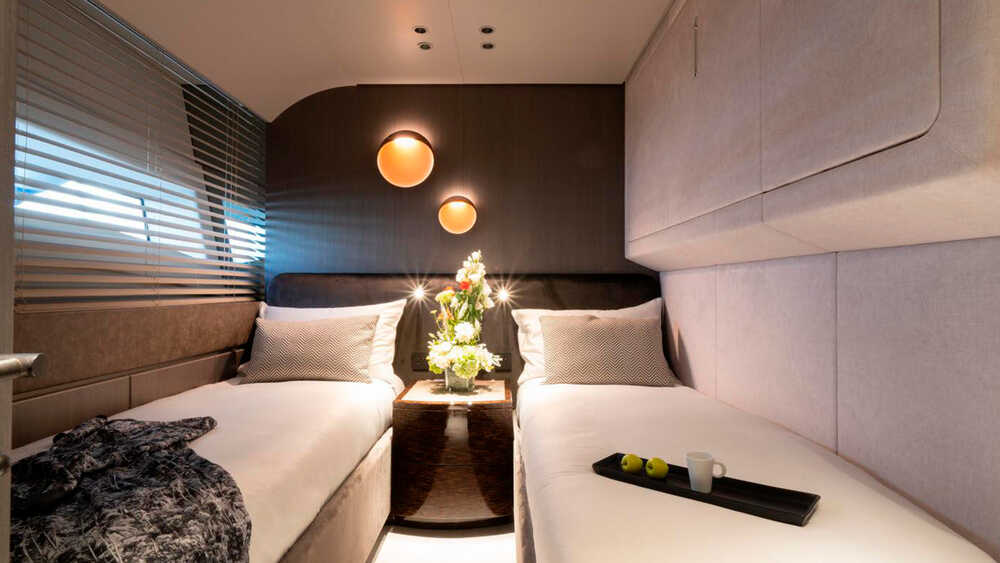 Guest cabin with two singles
