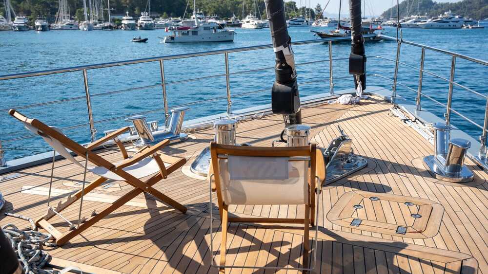 Deck lounge area