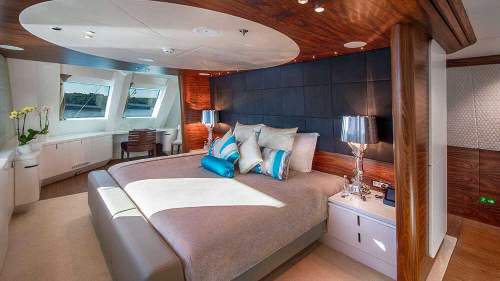 Guest cabin
