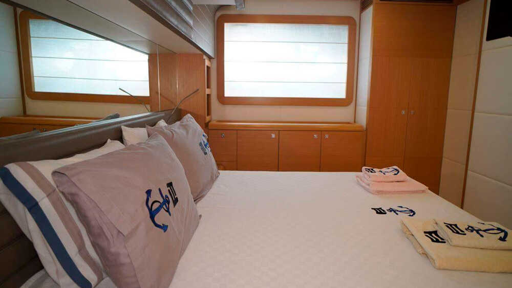 Double cabin