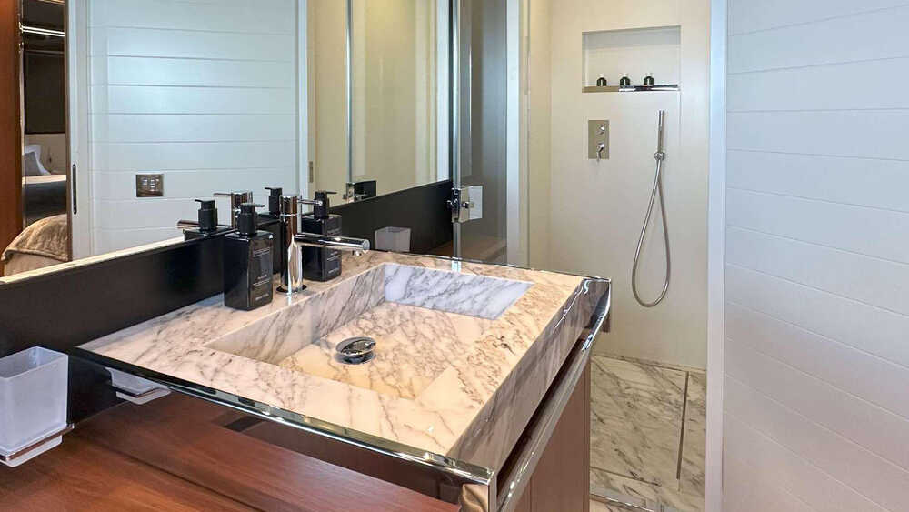 VIP bathroom