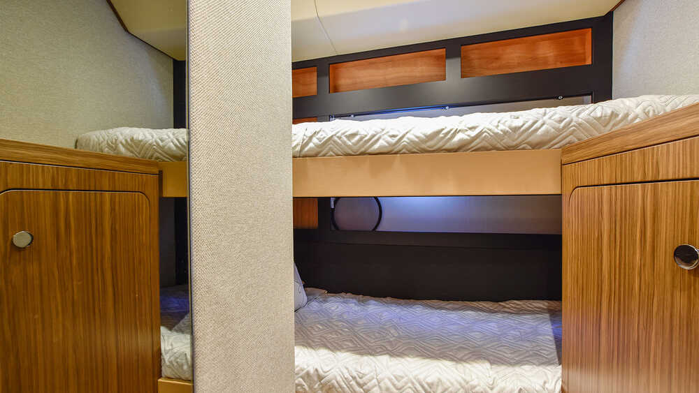 Guest cabin