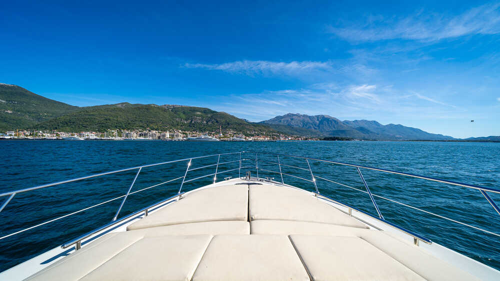 Bow deck