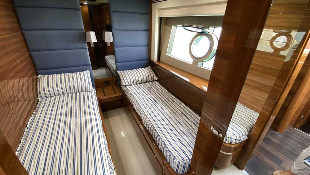 Guest cabin