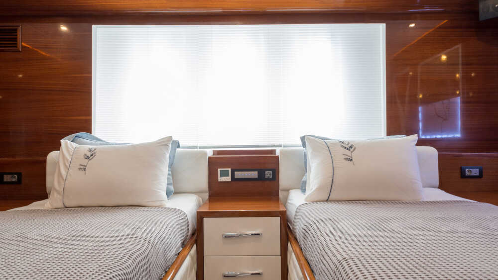 Aft twin guest cabin