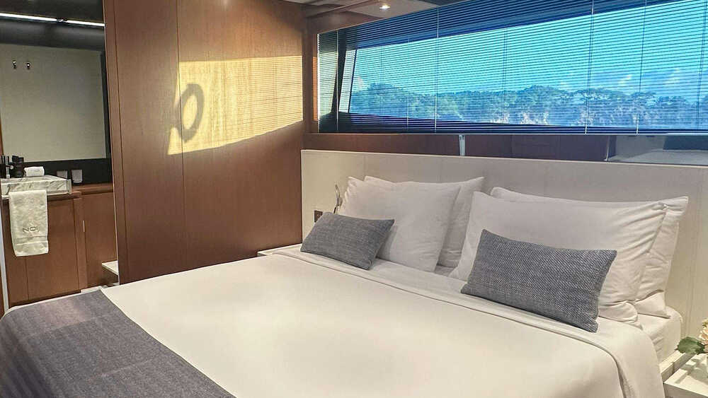 Double guest cabin