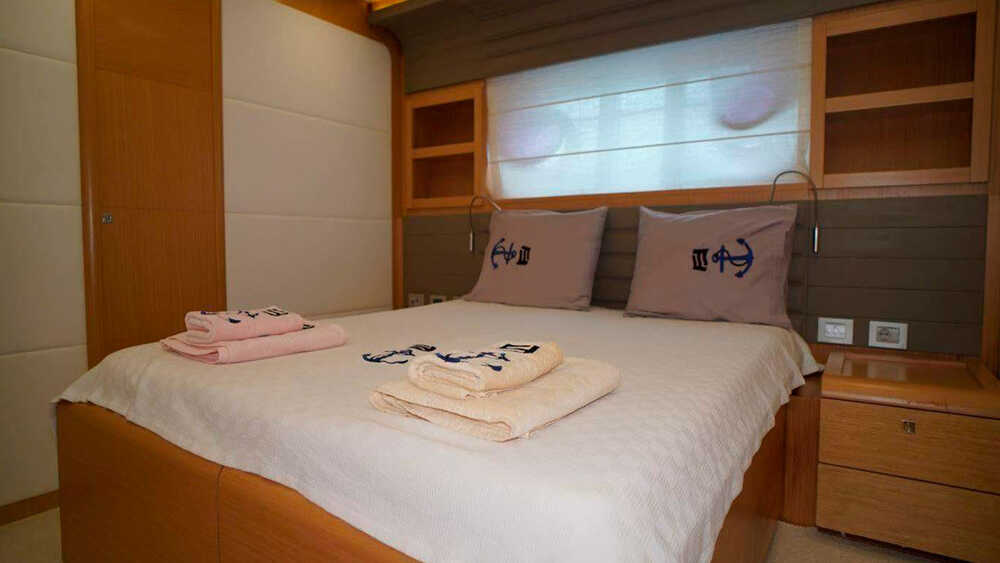 Double cabin