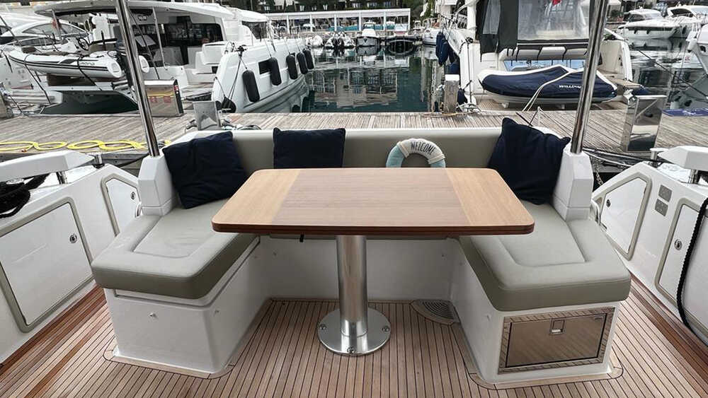 Cockpit 