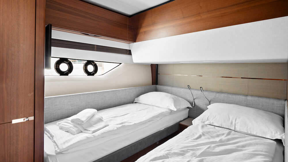 Guest twin cabin