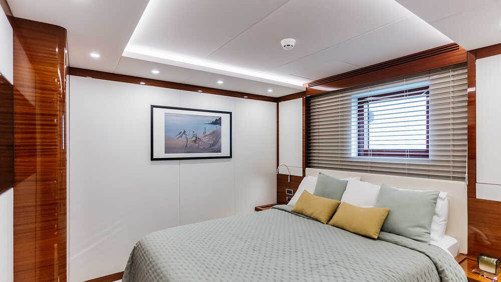 Guest double cabin