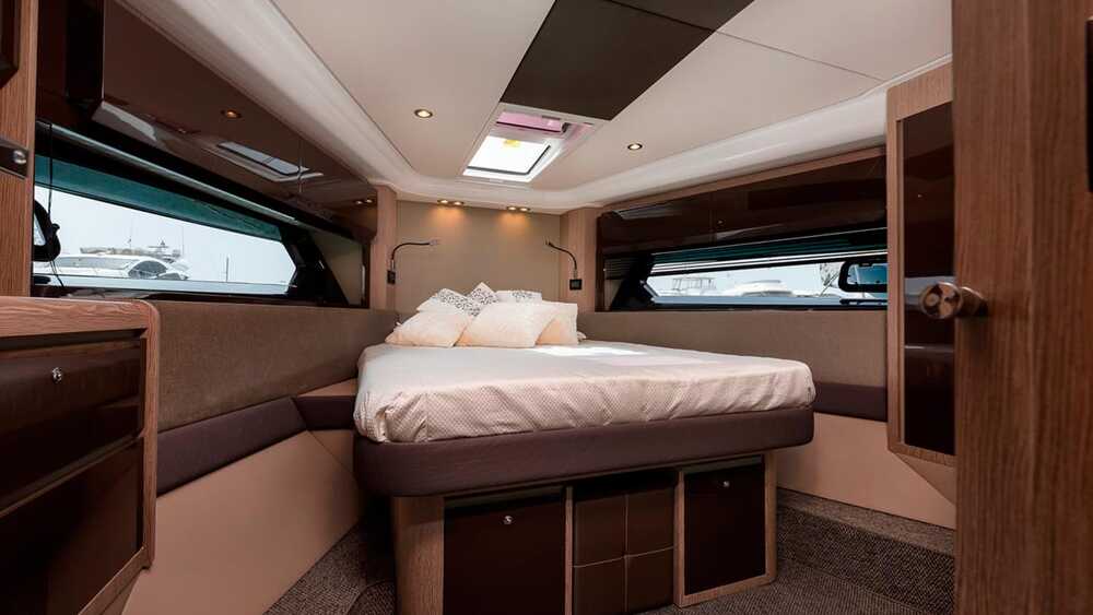 Мастер каюта Atlantis 51