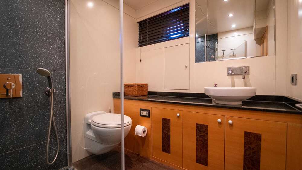 VIP bathroom