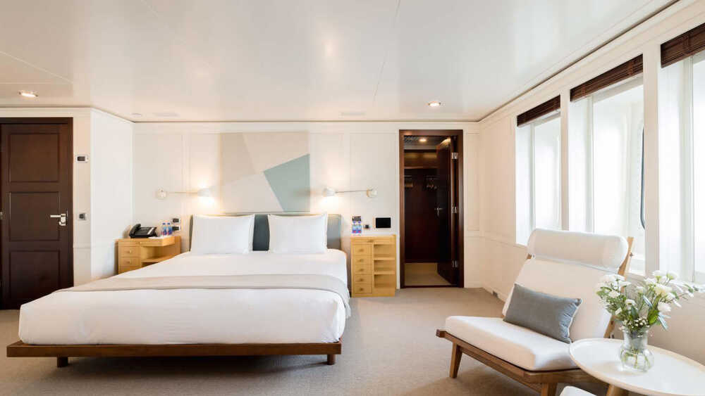 Lower Deck Double Port Cabin Forward