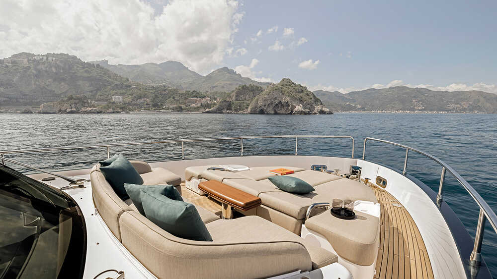 Lounge area on bow