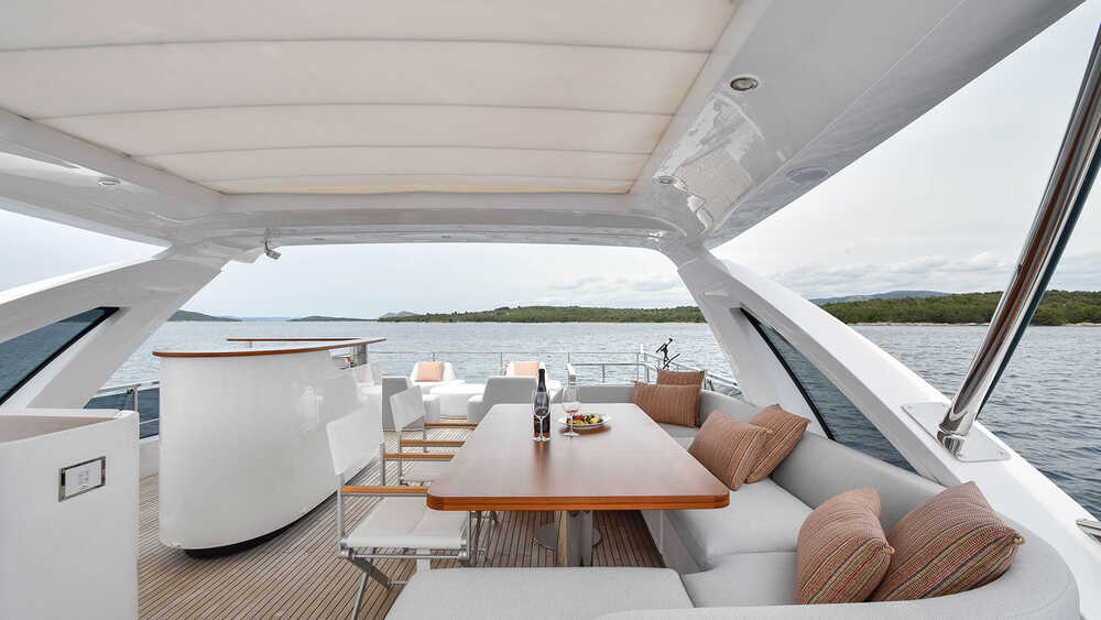 Dining area on flybridge