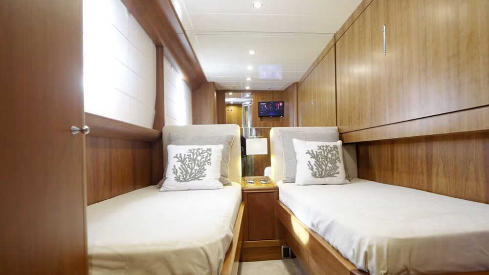 Cabin with single beds