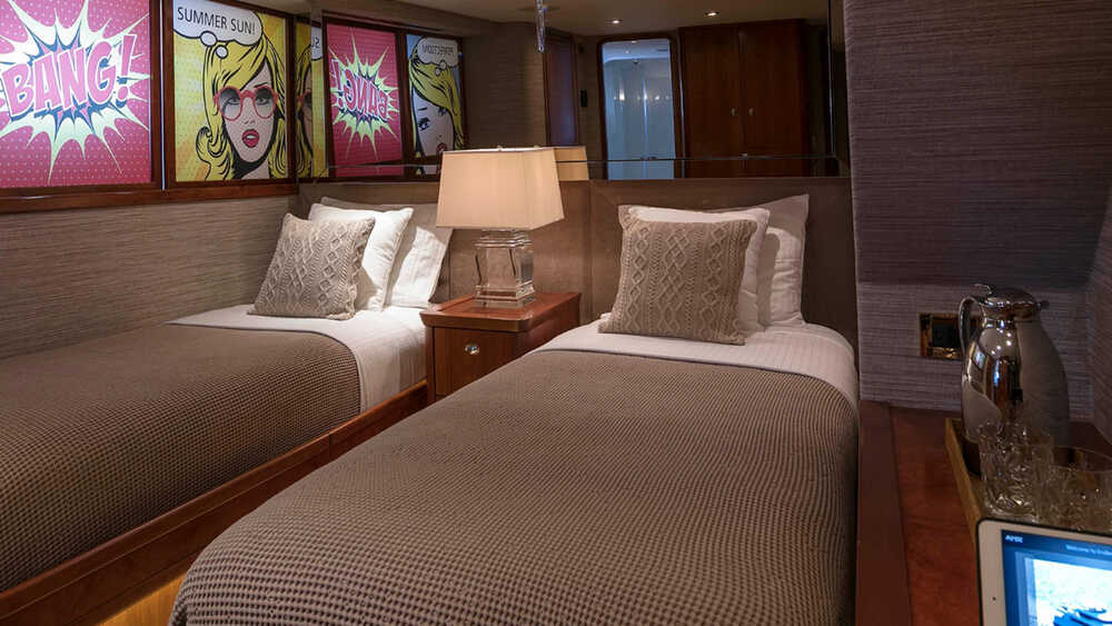 Guest cabin