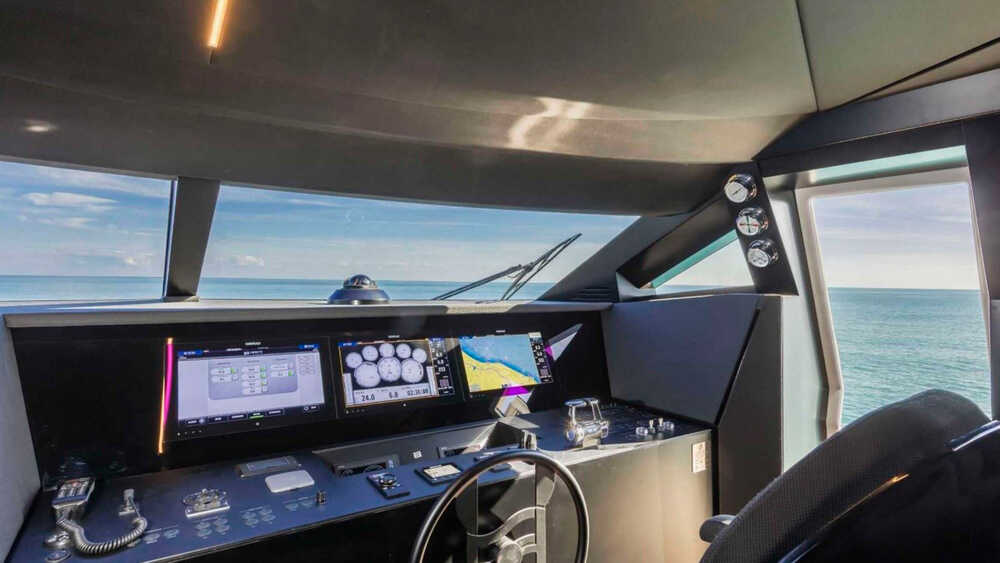 Main helm station