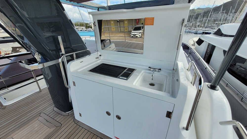 Flybridge Barbeque