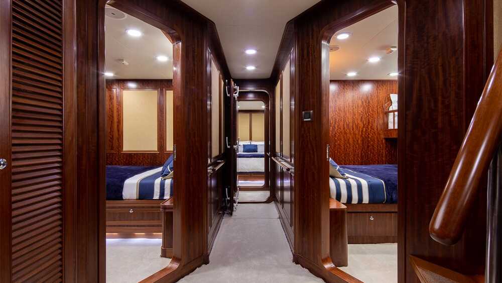 Lower deck