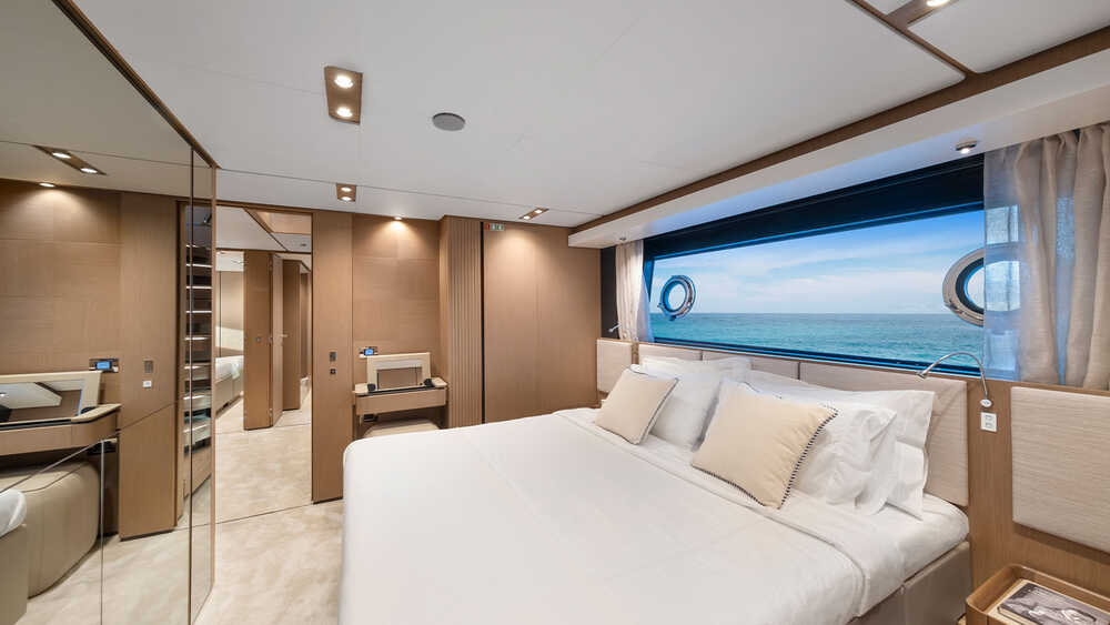 Double guest cabin 1
