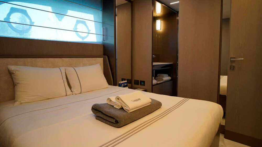 VIP double cabin