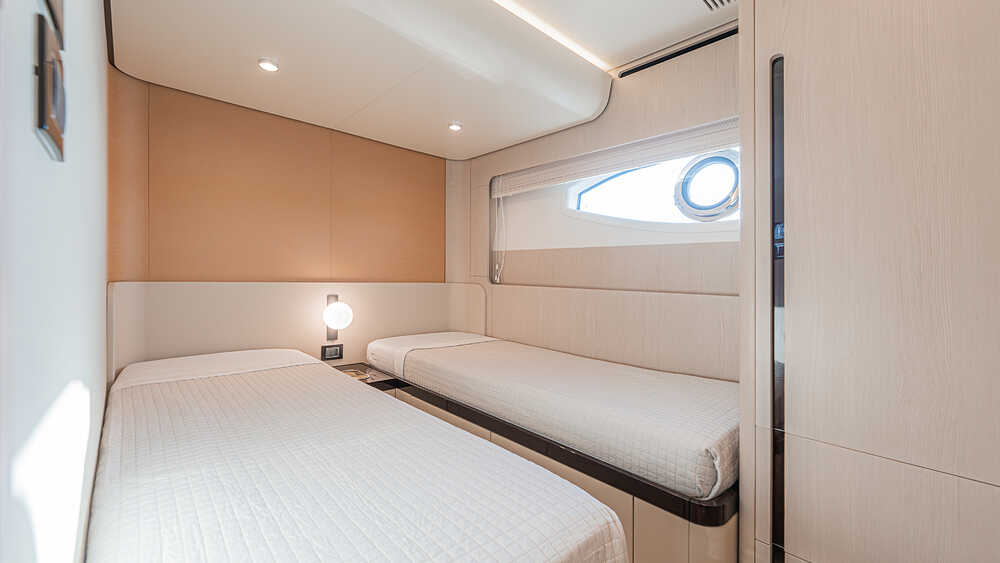 Guest cabin on port side