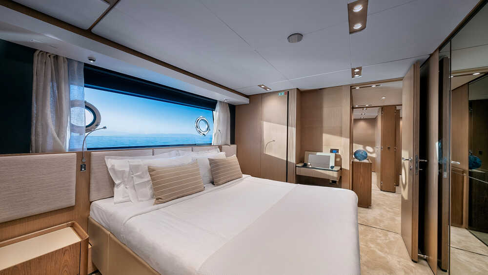 Double guest cabin 2