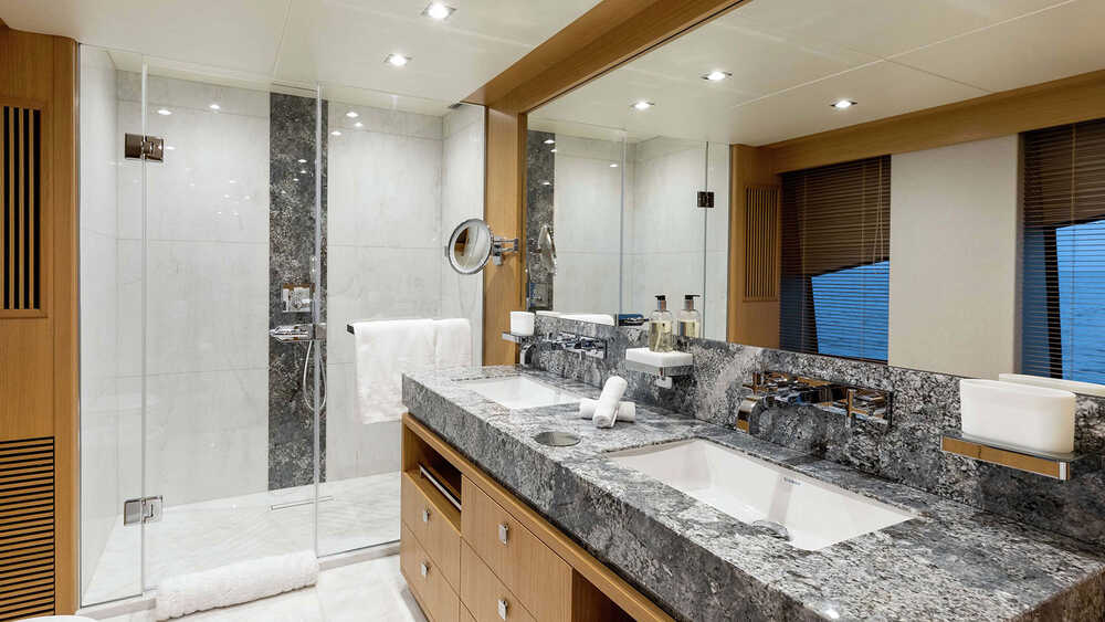 Owner's bathroom