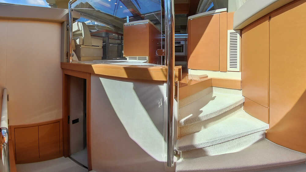 Steps to lower deck
