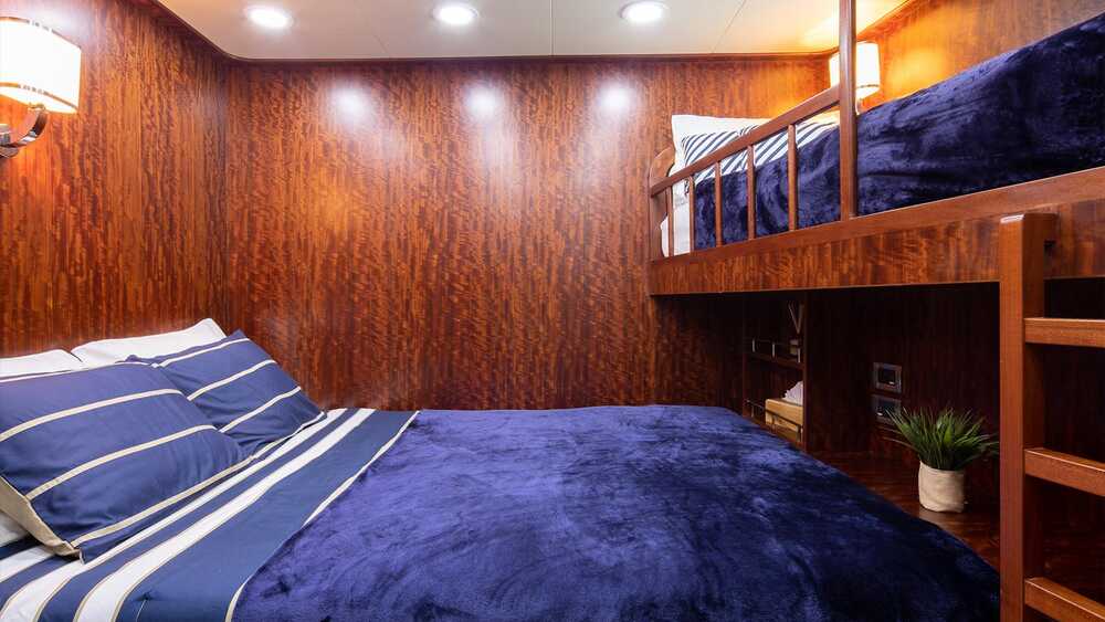 Guest cabin