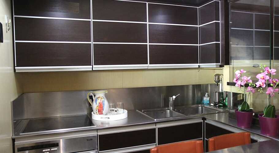 Galley equipped with all necessary