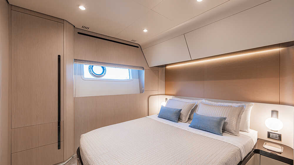Guest cabin on starboard side