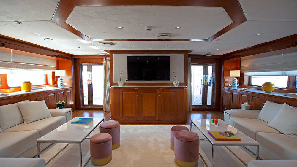 Salon on the upper deck 