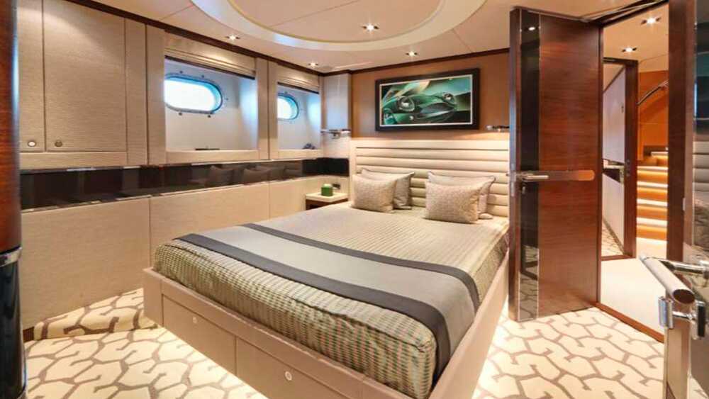 Guest cabin