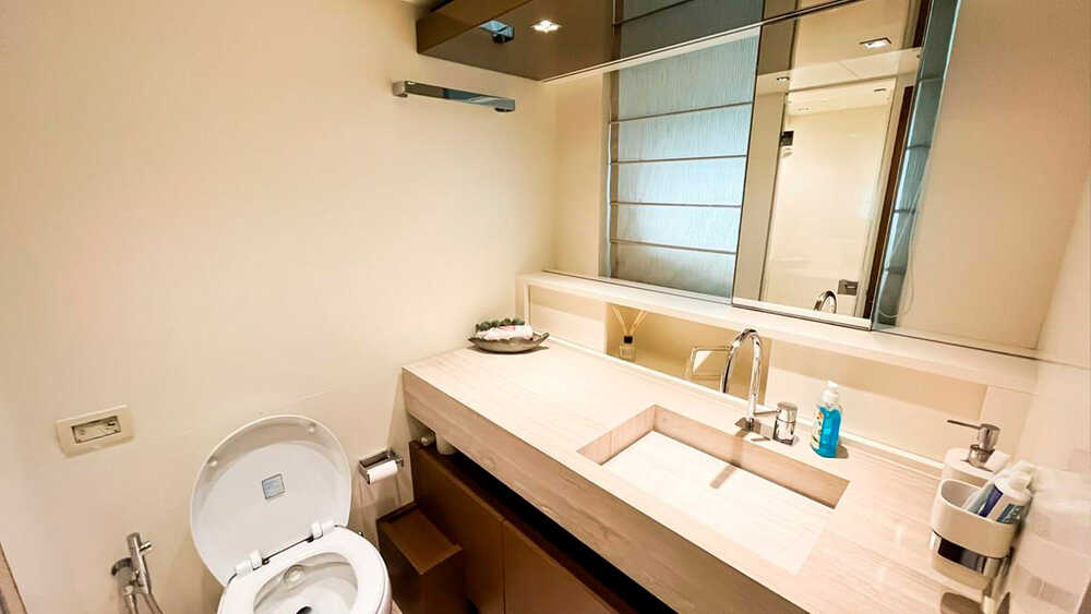 VIP cabin bath