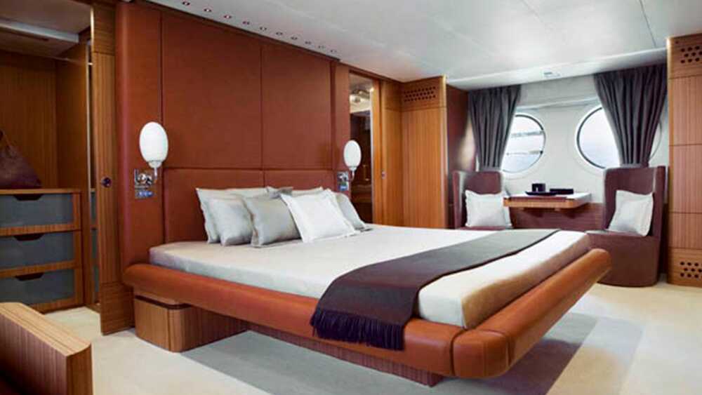 Master cabin of the yacht SICILIA IV