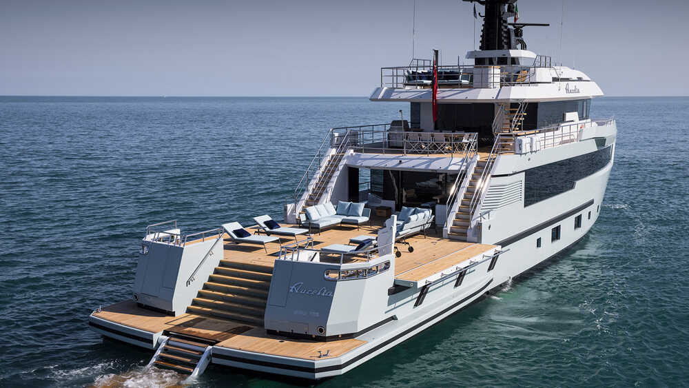 Cantiere delle Marche Flexplorer 130