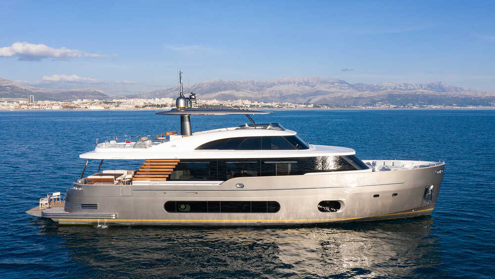 Exterior Magellano 25 METRI 