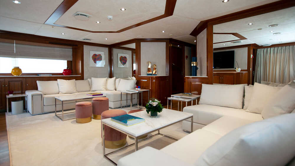 Salon on the upper deck 