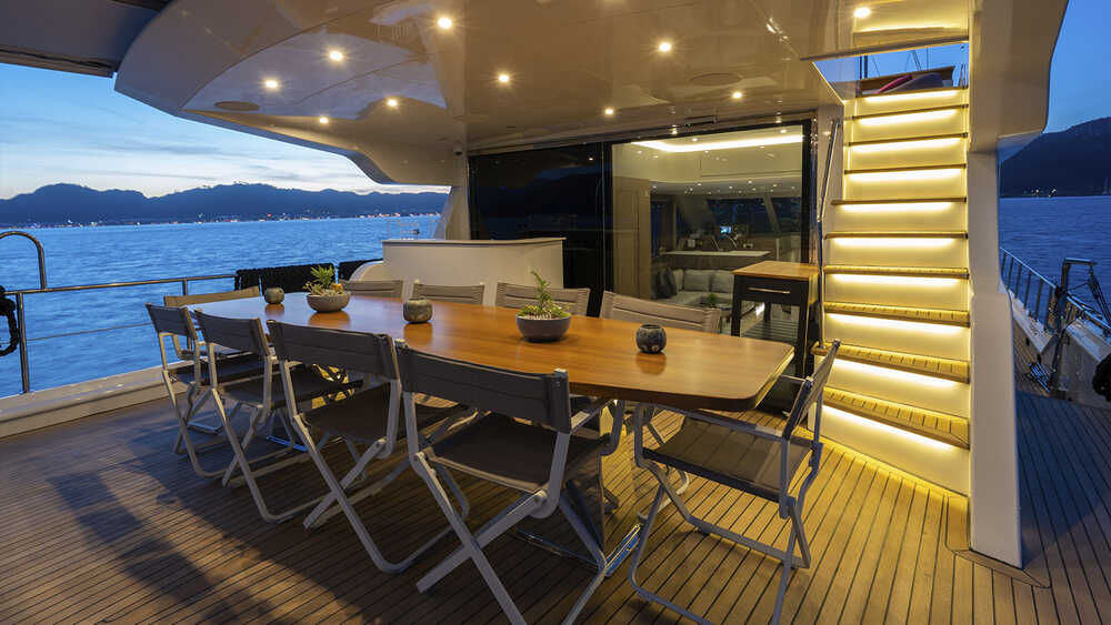 Dining area on deck