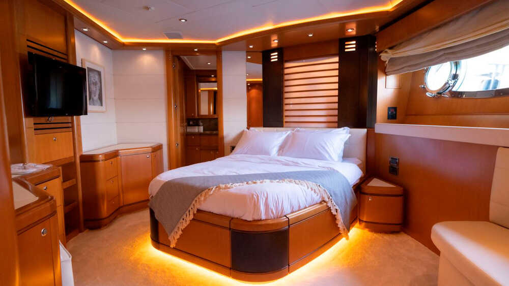 VIP cabin
