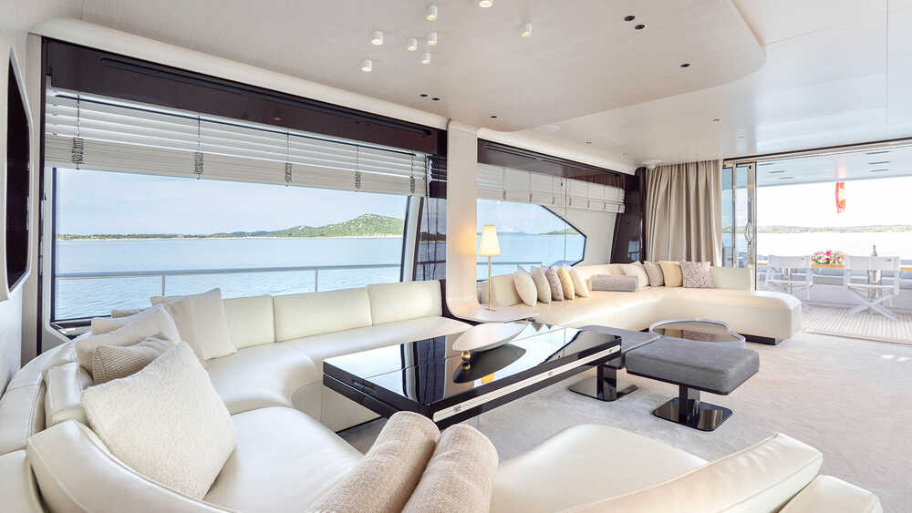 Salon on main deck in lounge version