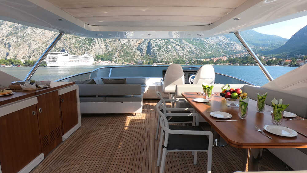 Flybridge