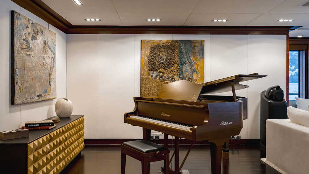 Main Salon