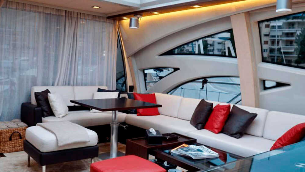 Salon of the Azimut 86S