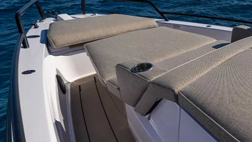 Bow deck